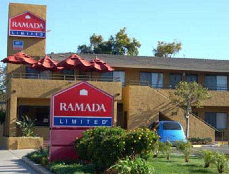 Ramada By Wyndham Near Seaworld / Mission Beach San Diego Exterior photo